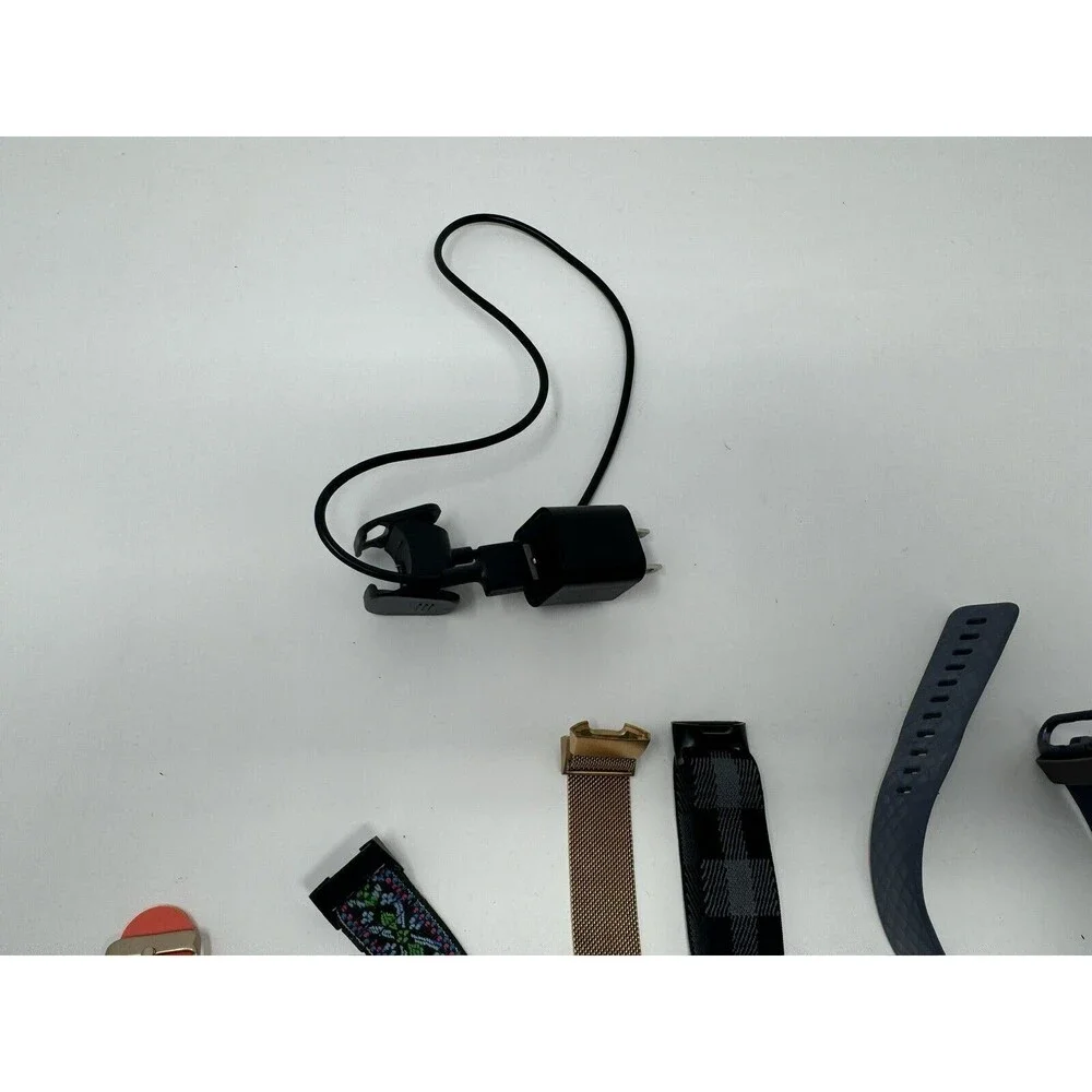 Fitbit Charge 3 Fitness w/ 6 wrist bands & *charger*